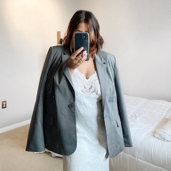Vintage Oversized Blazer - Picture 3 of 13